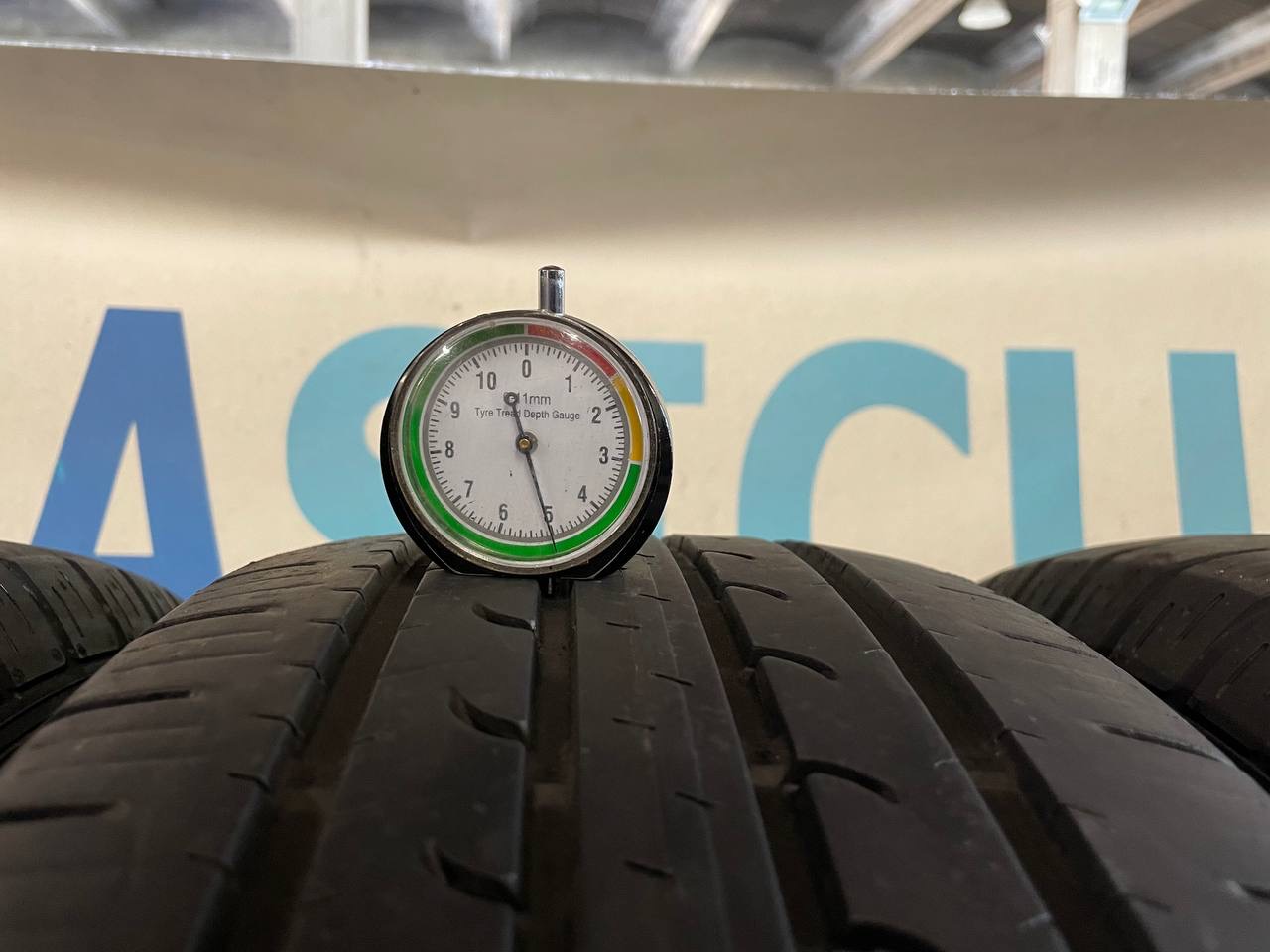 235/60r18 Pirelli Scorpion Winter