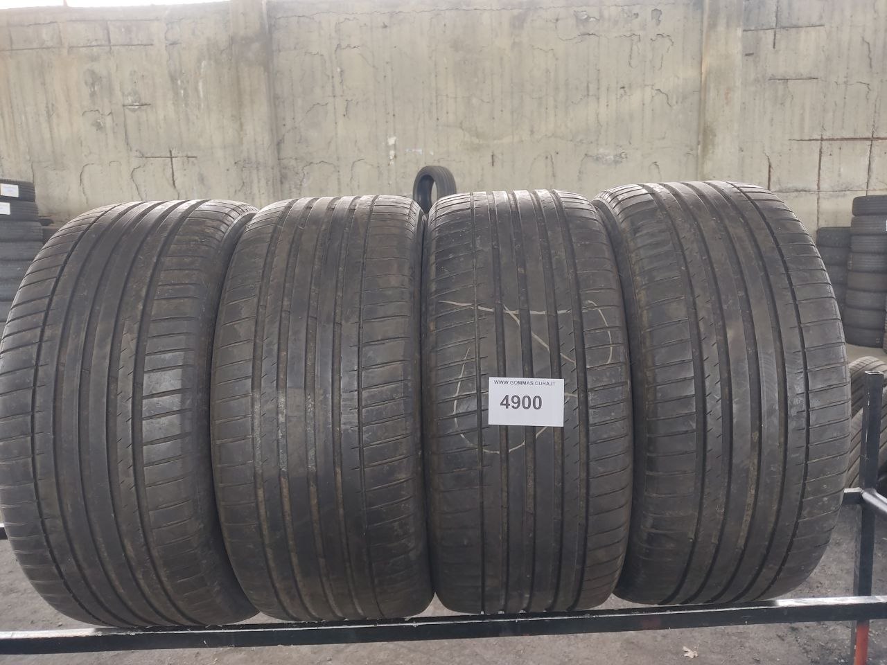 285/40r21 michelin