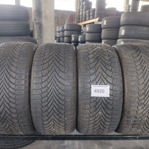 245/40r19 maxxis