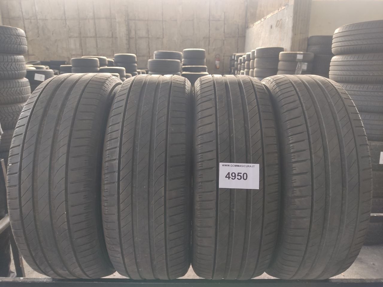 235/55r18 kleber
