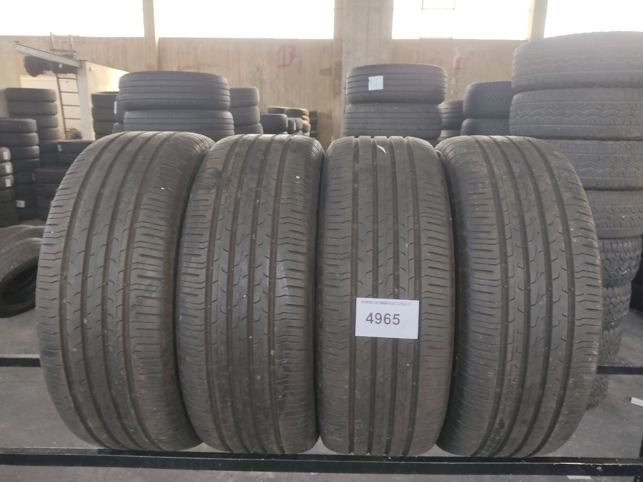 235/55r18 continental