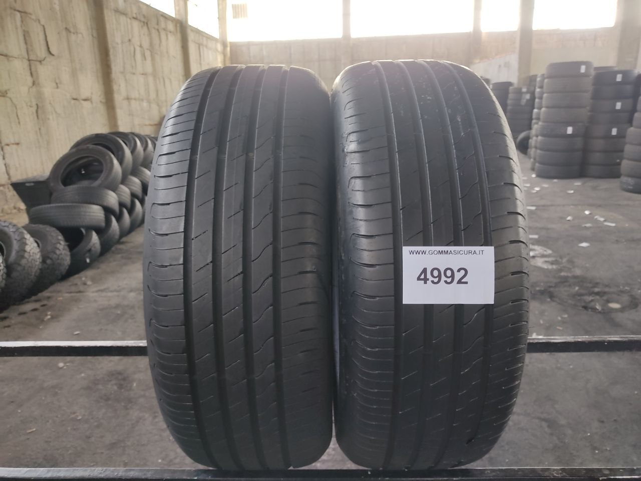 215/55r17 goodyear