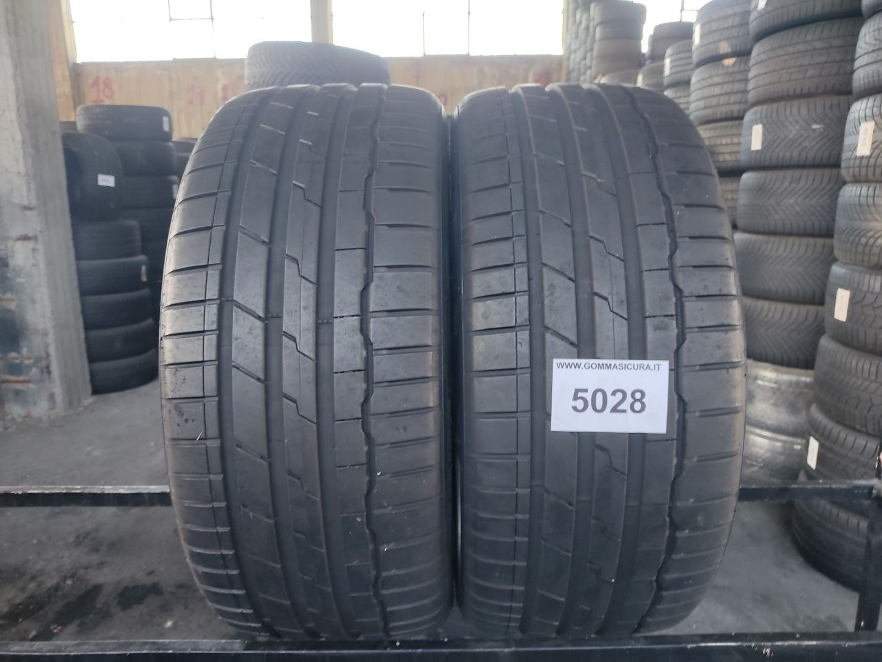 255/40r20 hankook