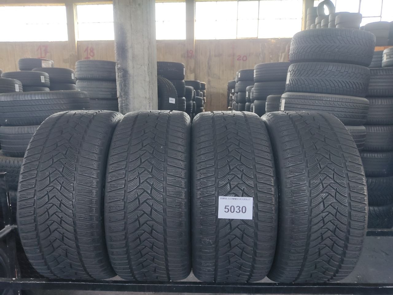 245/35r19 dunlop