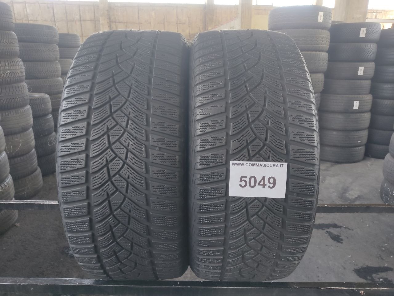 235/45r18 goodyear