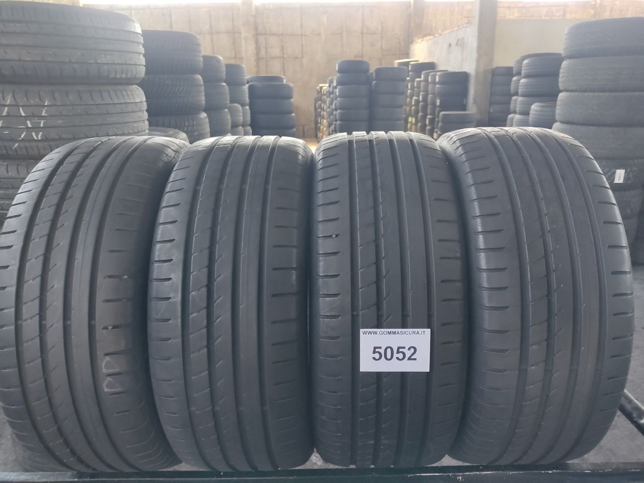 225/45r18 goodyear