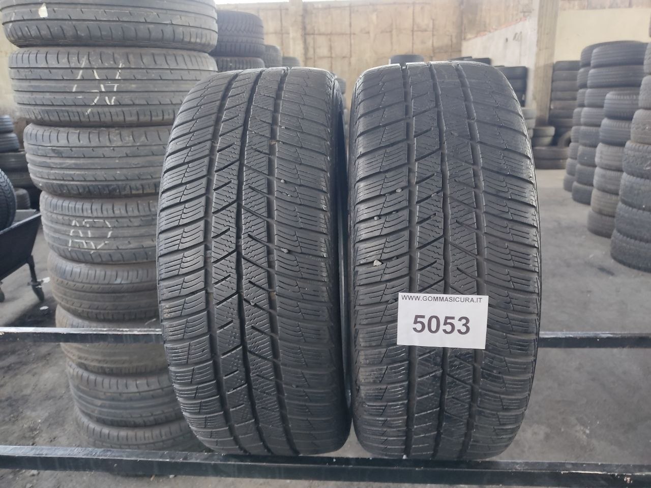 225/45/18 barum