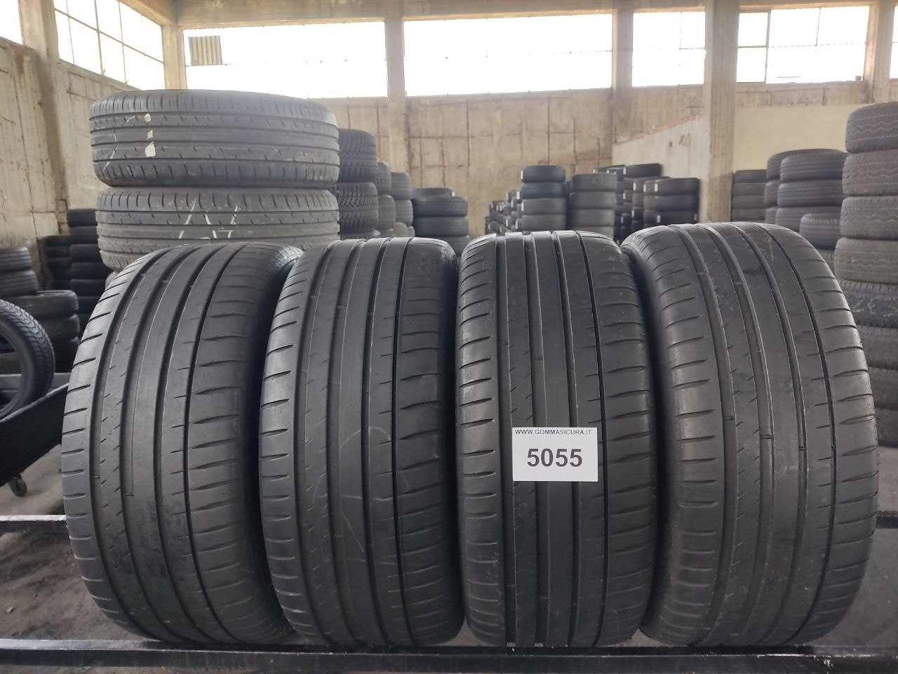 245/40/18michelin