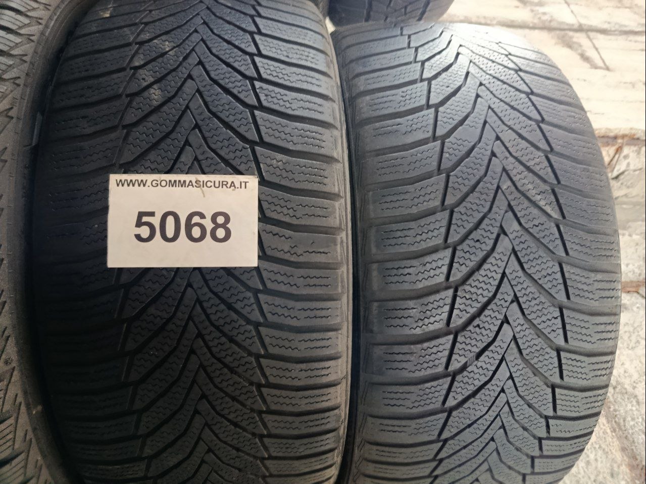 235/45r17 nexen