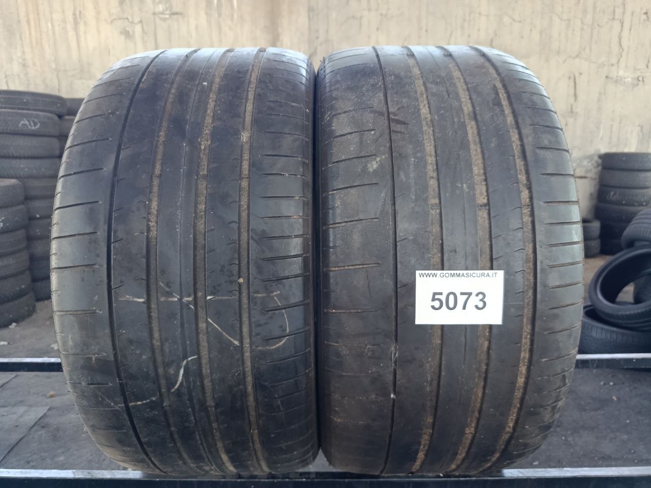 325/35r22 pirelli