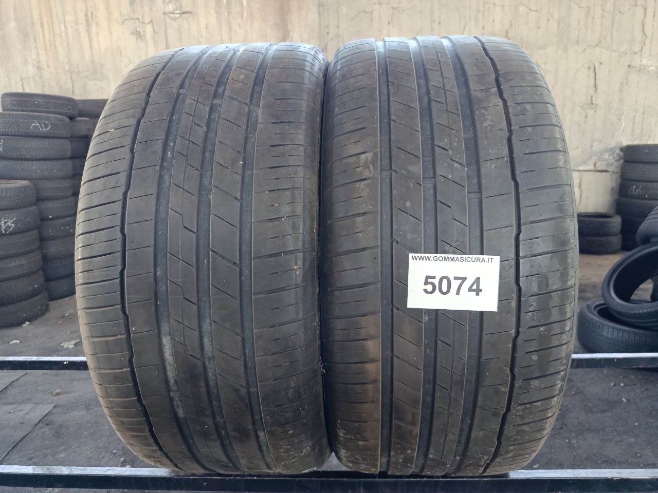 285/40r22 hankook
