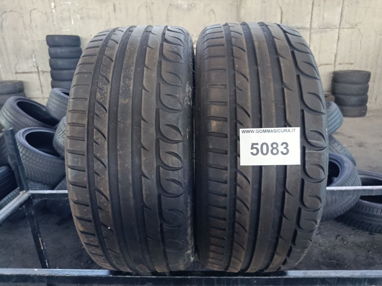 225/40r19 taurus UHP performance