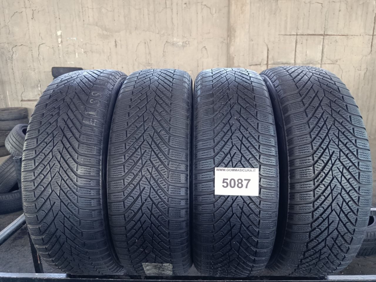 205/55r19 pirelli