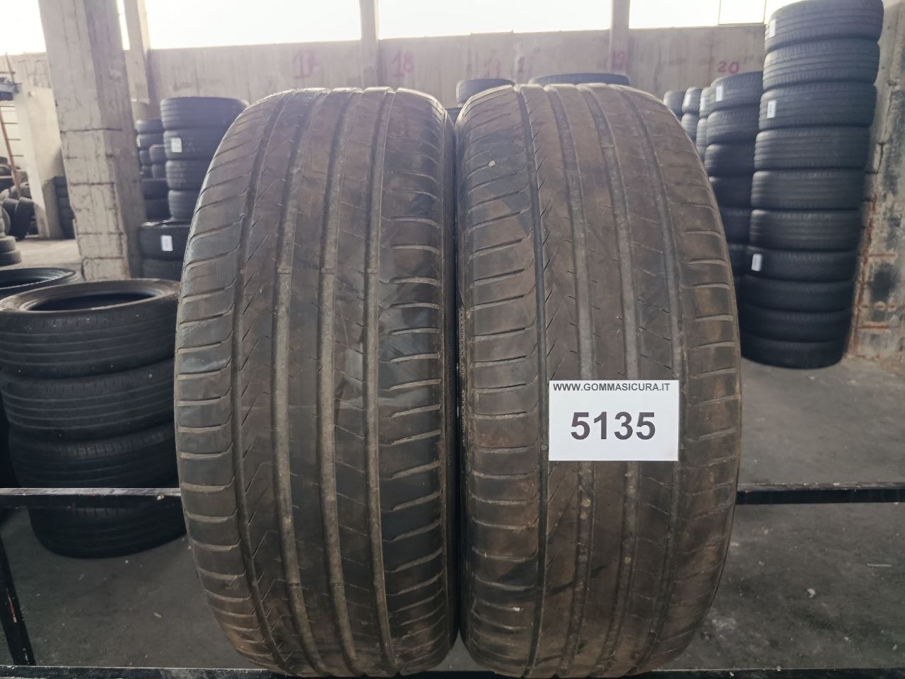 235/55r18 pirelli scorpion