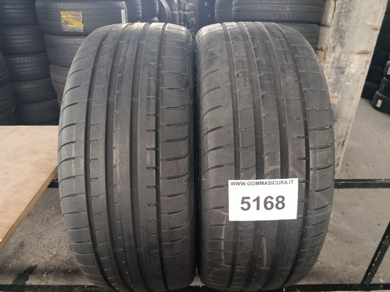 205/40r18 goodyear Eagle F1 asymmetric