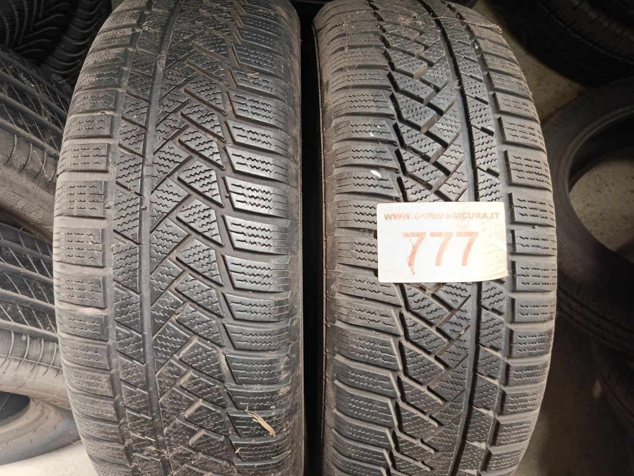 215/65r17 continental